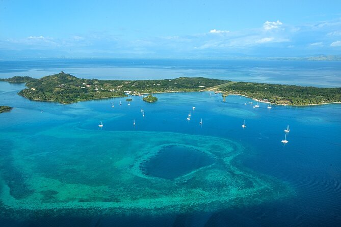 25 minutes Mamanuca Island Tour - Cloud 9, the floating platform in turquoise water