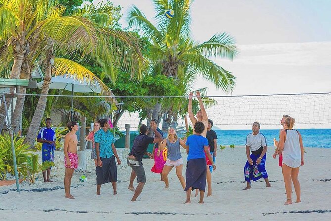 Beachcomber Island Escape - A Perfect Day in Paradise - A taste of Fijian food and island skills