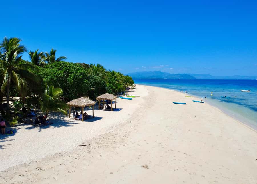 Fiji: Captain Cook Cruises - Island & Reef Day Trip - The morning sail from Denarau Marina