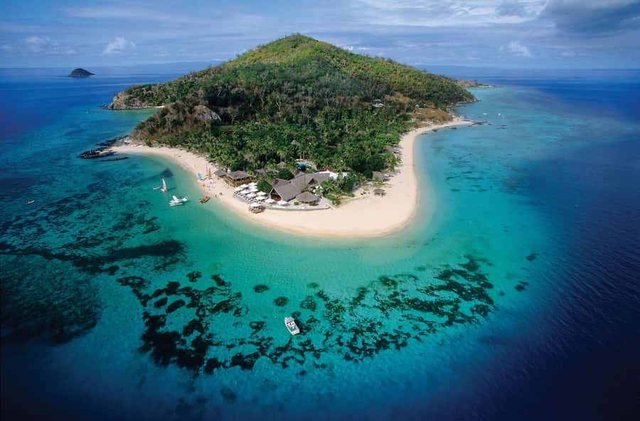 Fiji: Castaway Island Resort Day Cruise with Lunch - Leaving Denarau by catamaran