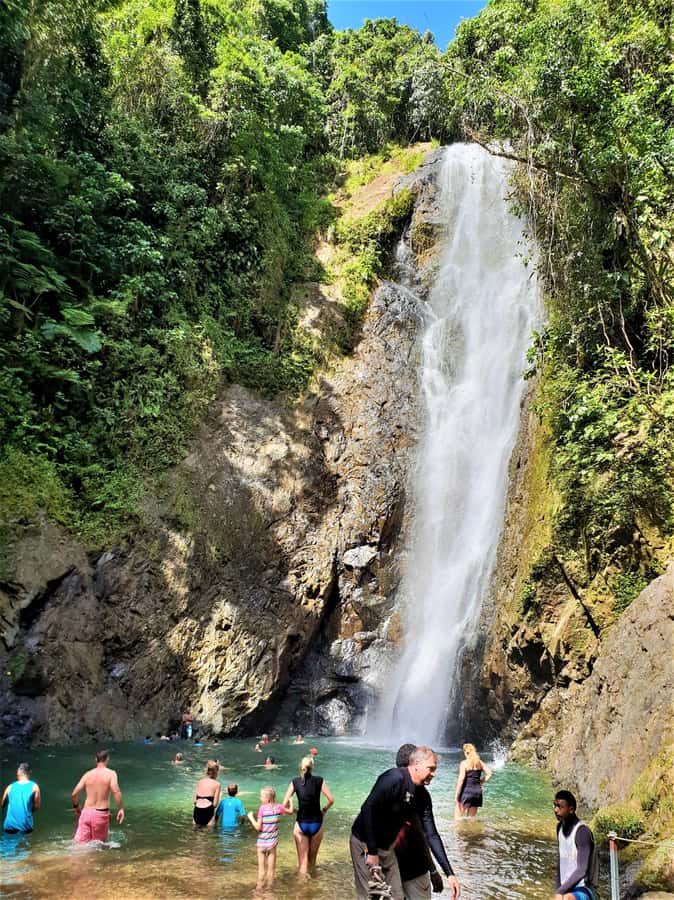 Fiji: River Tubing Adventure with Lunch - Going upriver by longboat