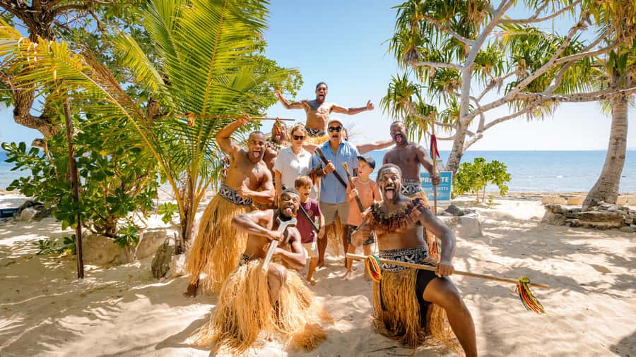 Fiji: South Sea Island Full Day Trip with Lunch & Drinks - From Denarau to a Small Coral Island