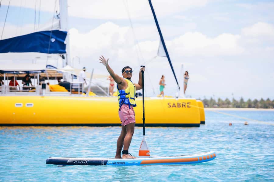 Fiji: South Sea Sailing Experience with Lunch & Drinks - Morning tea, music, and the first stretch of sailing