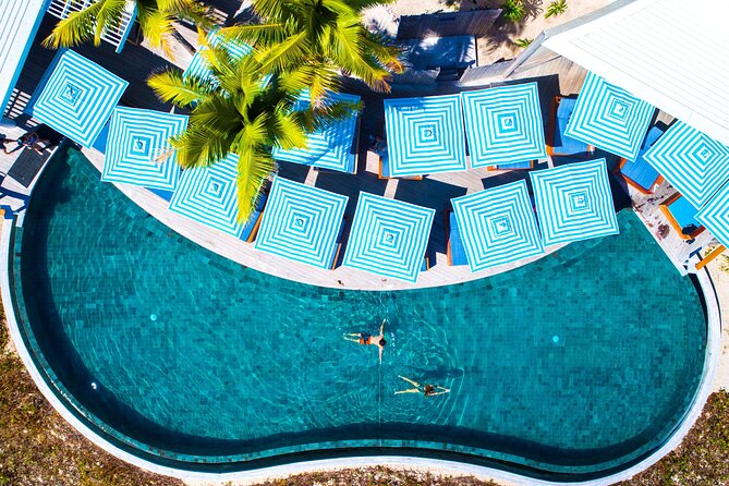 Malamala Beach Club - Half Day Pass - The infinity pool and the question of space