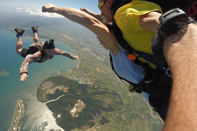 Skydive Fiji Legend 13000ft Tandem Jump (60 seconds free fall) - Freefall from up to 13,000 feet