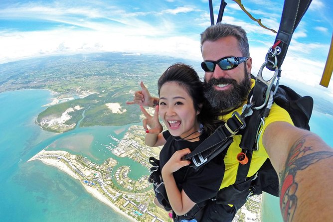 Skydive Fiji Radical 10000ft Tandem Jump (30 seconds free fall) - From Nadi or Denarau to the jump site