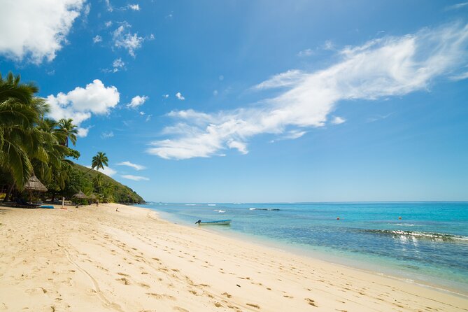 Yasawa Islands Explorer Cruise with Lunch - Botaira, Naviti Island, and the question of getting ashore